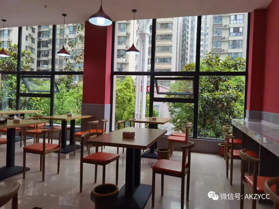 “教场坝紫阳砂锅”高新现代城店开业啦！